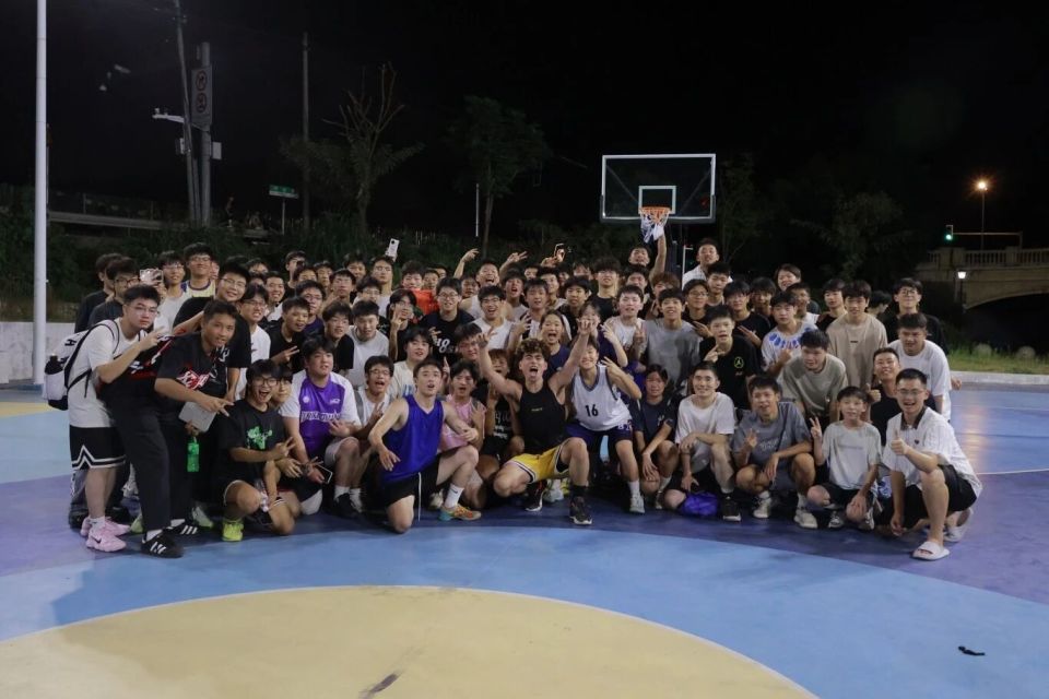欢呼声与掌