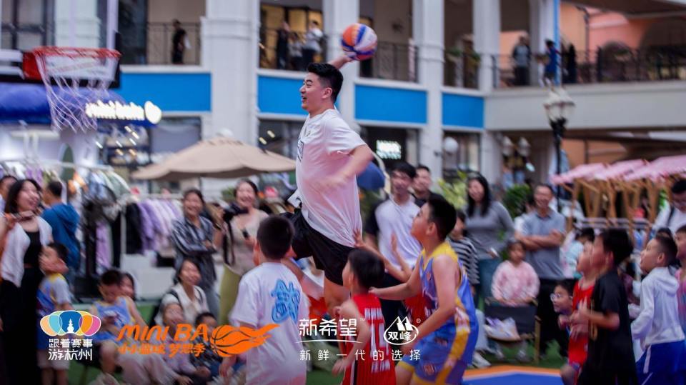 尽管秋雨微 尽管秋雨微